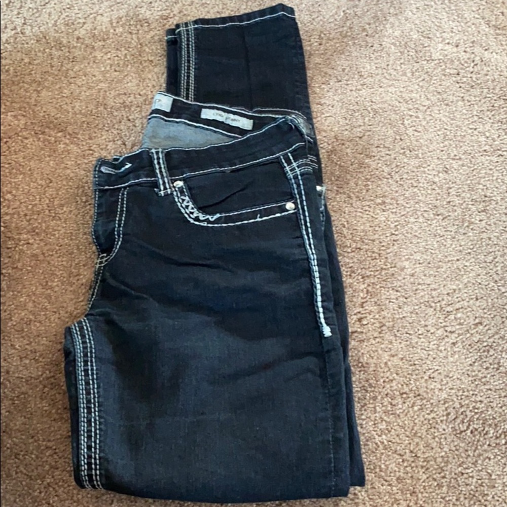 Buckle Jeans